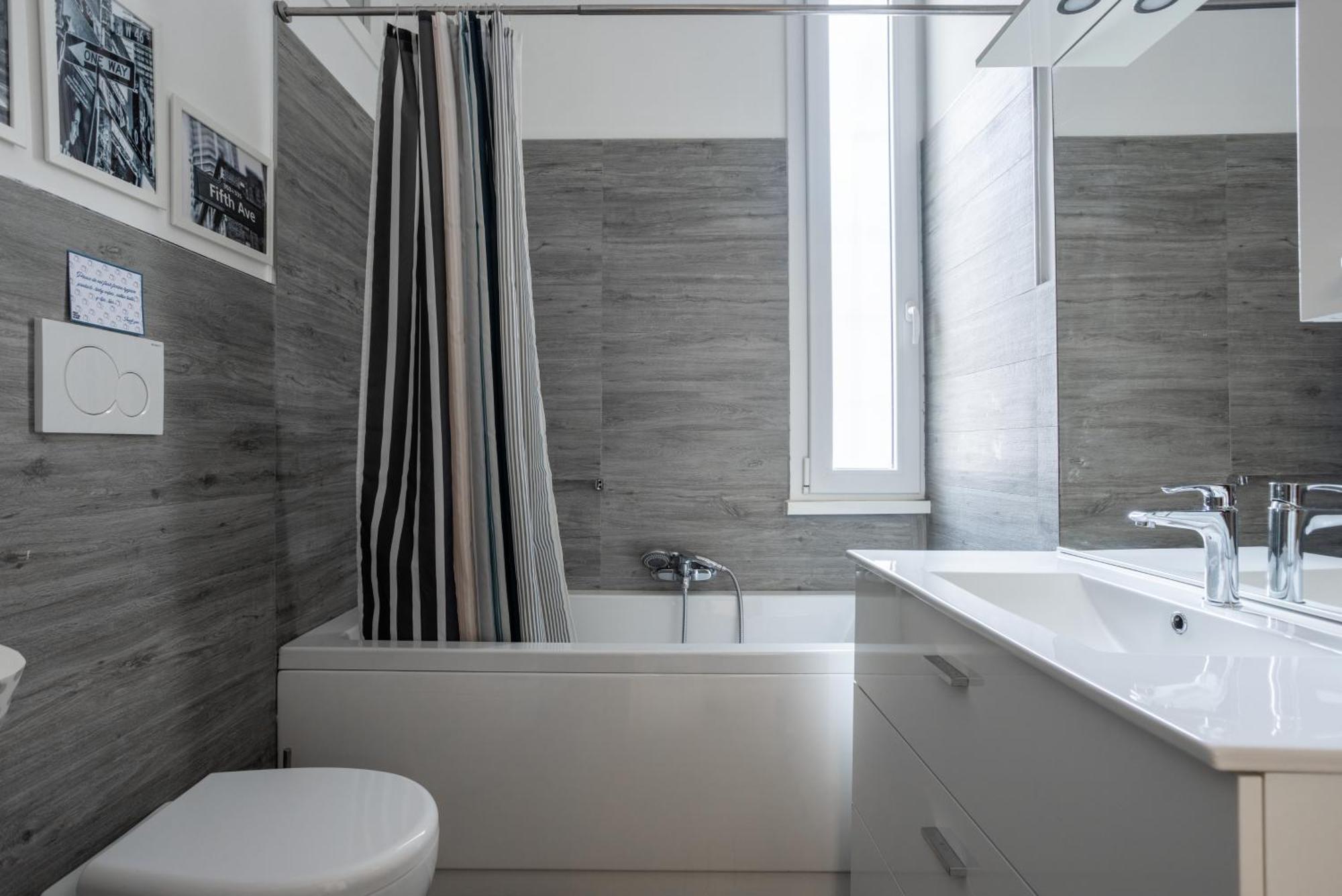 Merulana Deluxe Apartment Rome Exterior photo